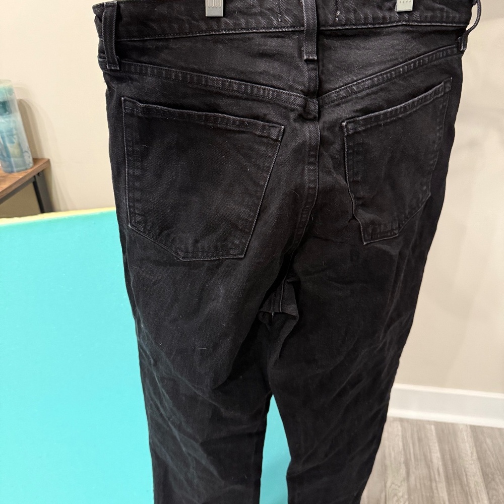 Abercrombie “The 90s Straight Ultra High Rise” Jean